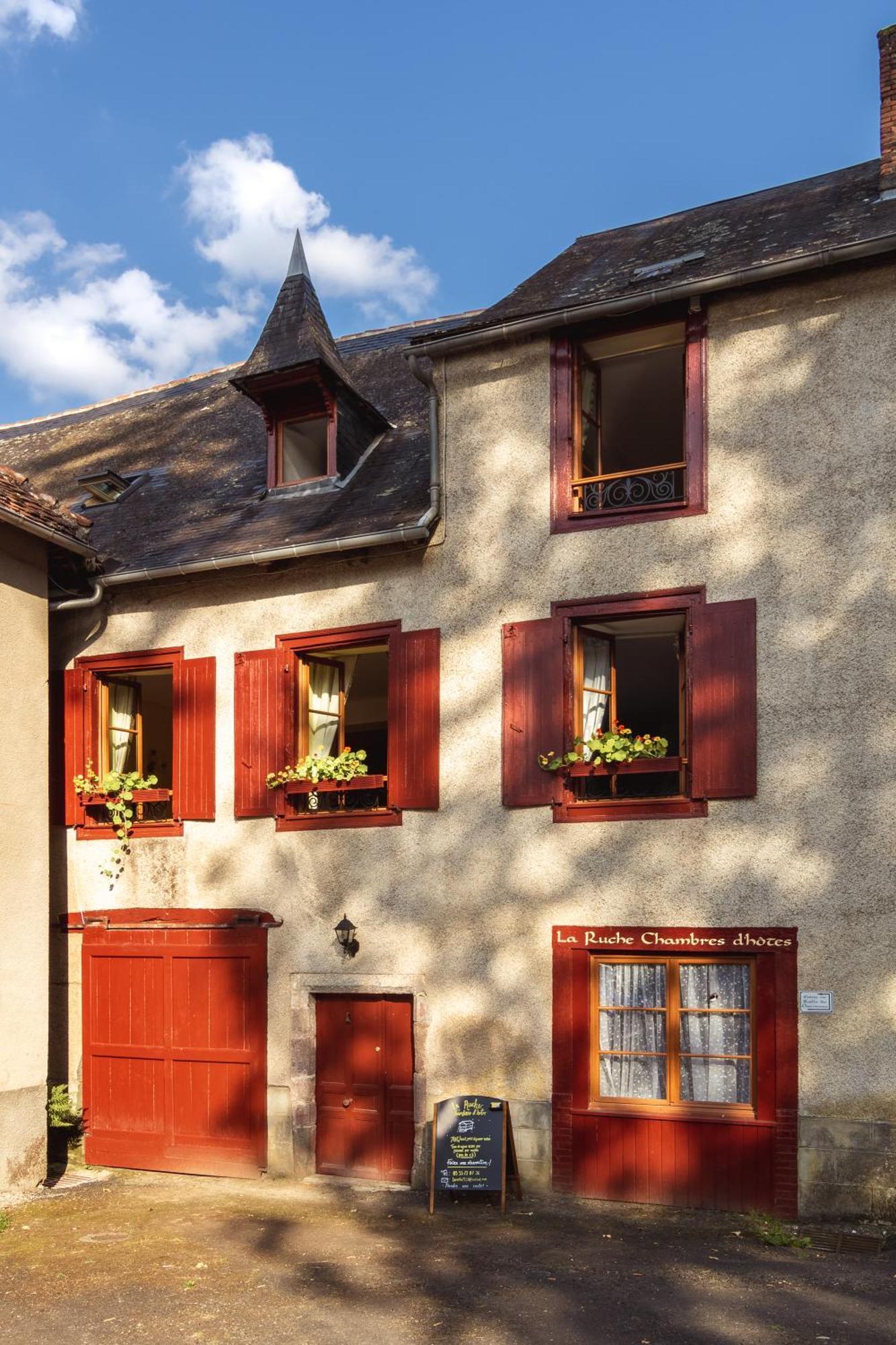 La Ruche Chambres d'hôtes Segur-le-Chateau Exterior foto